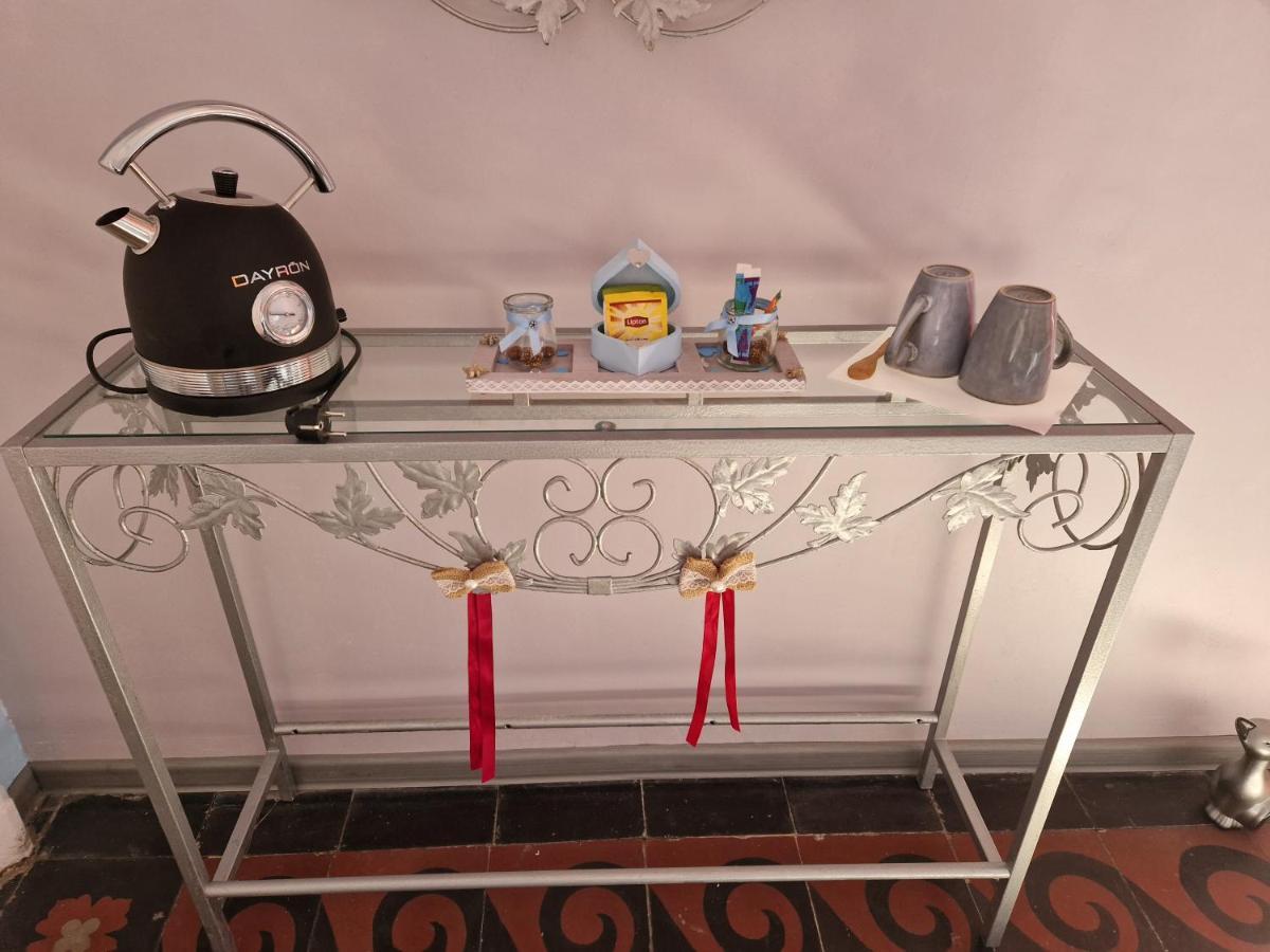 Chez Dedou Et Madou Bed and Breakfast Florensac Εξωτερικό φωτογραφία